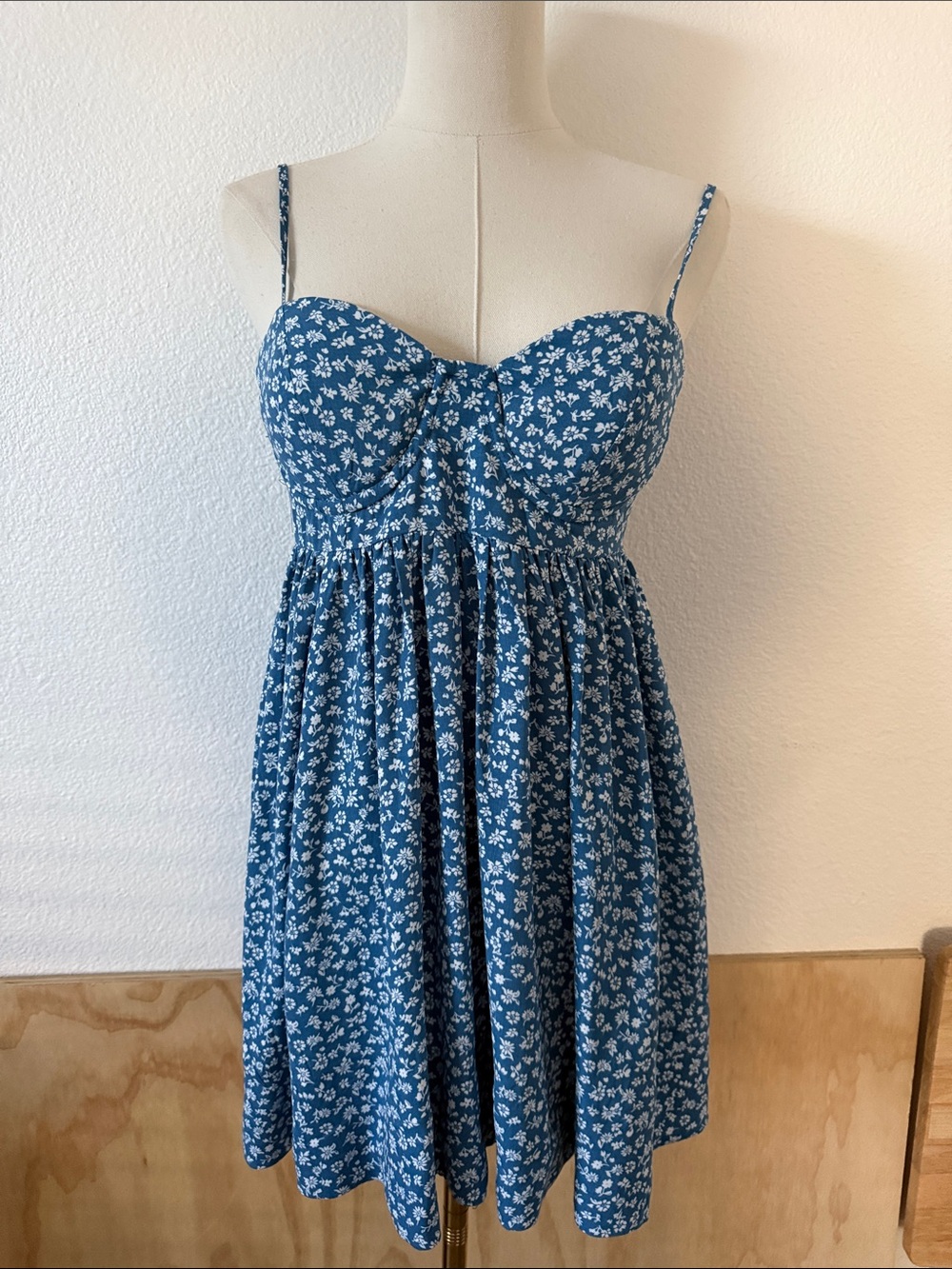 Feminine Altar'd State Blue Floral Dress Size Small